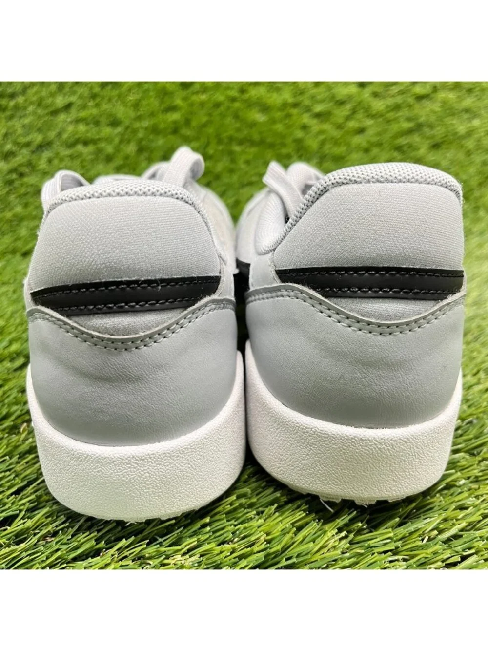 Nike Terra Manta Boys Size 5.5Y Gray Black White Athletic Running Shoes Sneakers